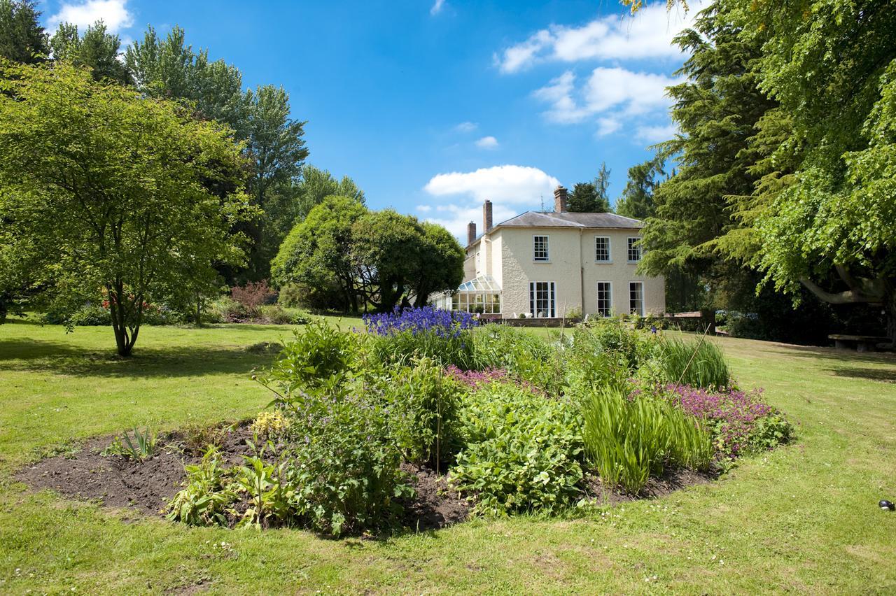 The Old Rectory Bed And Breakfast Ludlow Exterior photo